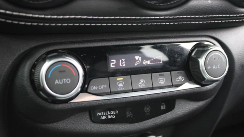 NISSAN Juke Juke 1.6 Hybrid N-Connecta AMT