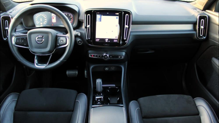 VOLVO XC40 XC40 B4 B R-Design aut
