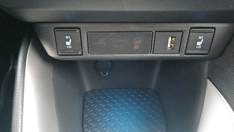 TOYOTA Yaris Yaris 1.5 Comfort