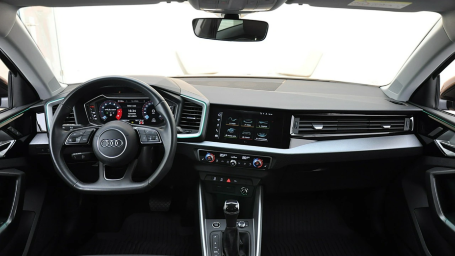 AUDI A1 A1 30 TFSI Advanced S tronic
