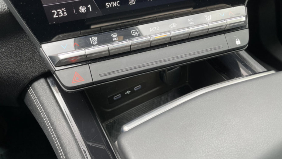 RENAULT Austral Austral 1.3 TCe mHEV Techno aut