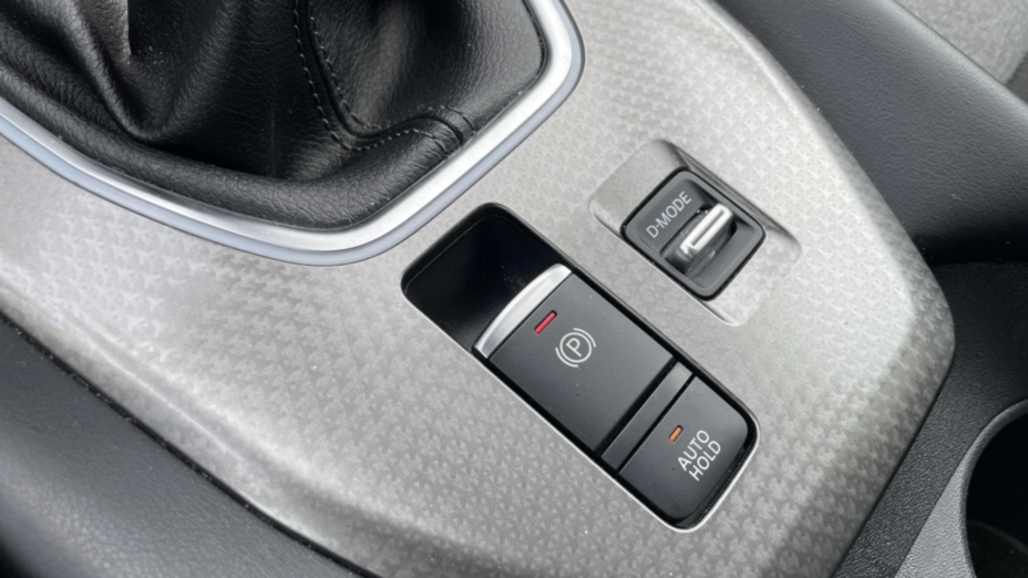 NISSAN Qashqai Qashqai 1.3 DIG-T mHEV N-Connecta