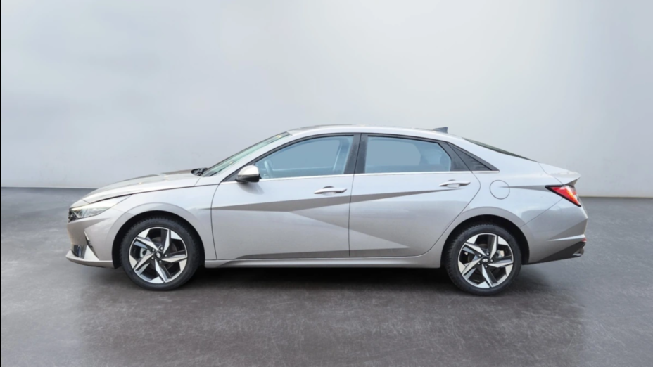 HYUNDAI Elantra Elantra 1.6 Smart CVT