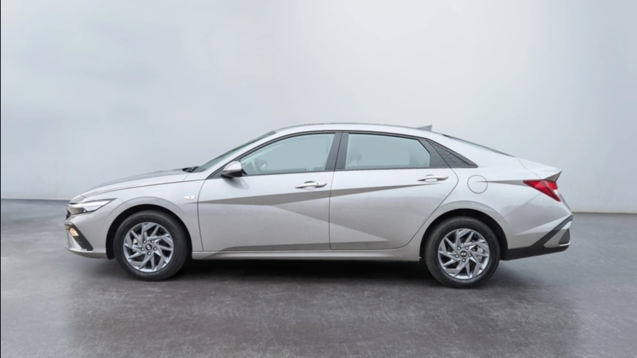 HYUNDAI Elantra Elantra 1.6 Modern CVT