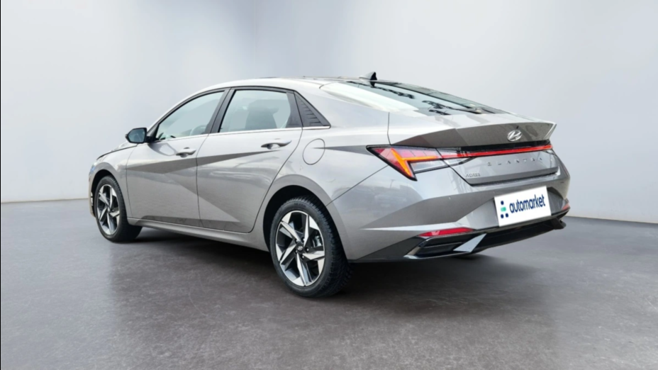 HYUNDAI Elantra Elantra 1.6 Smart CVT