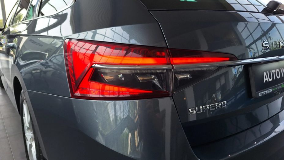 SKODA Superb Superb 2.0 TDI SCR Style DSG