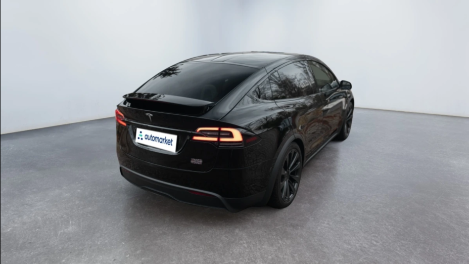 TESLA Model X X Plaid
