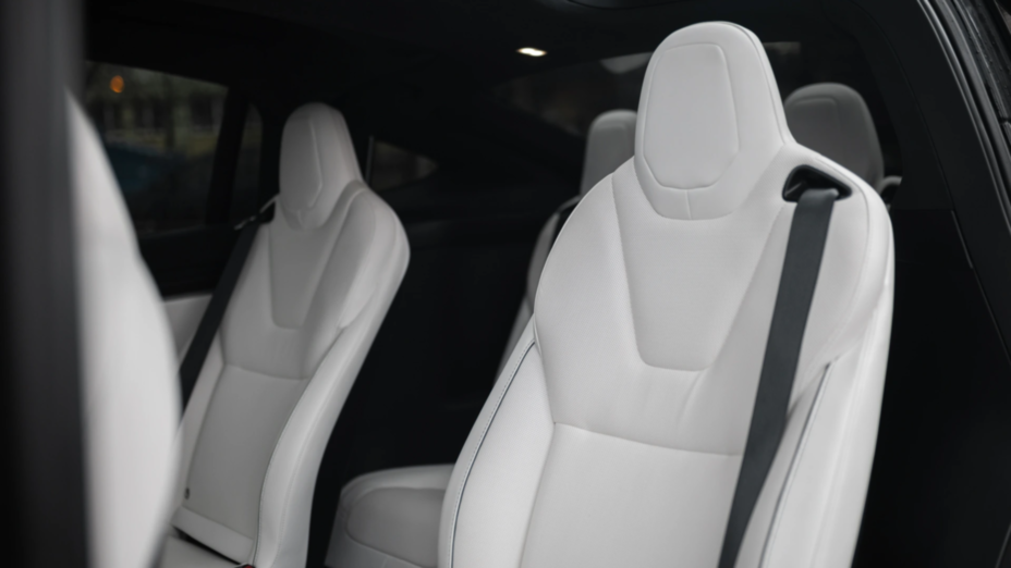 TESLA Model X X Plaid