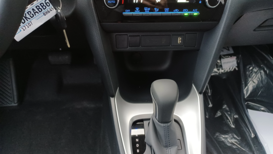 TOYOTA Yaris Cross Yaris Cross Hybrid 1.5 Active Nowy