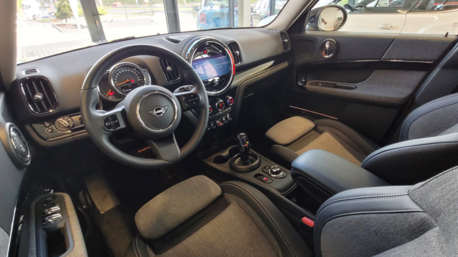 MINI [BMW] Countryman Cooper Classic Trim aut