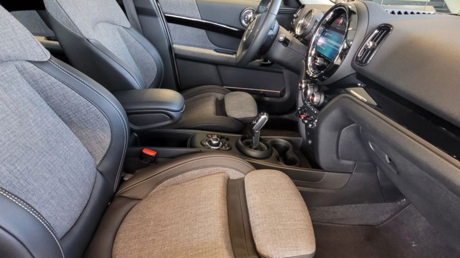 MINI [BMW] Countryman Cooper Classic Trim aut