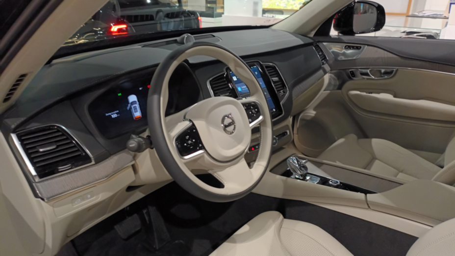 VOLVO XC90 XC90 T8 AWD Plug-In Hybrid Ultra Dark 7os aut Nowy