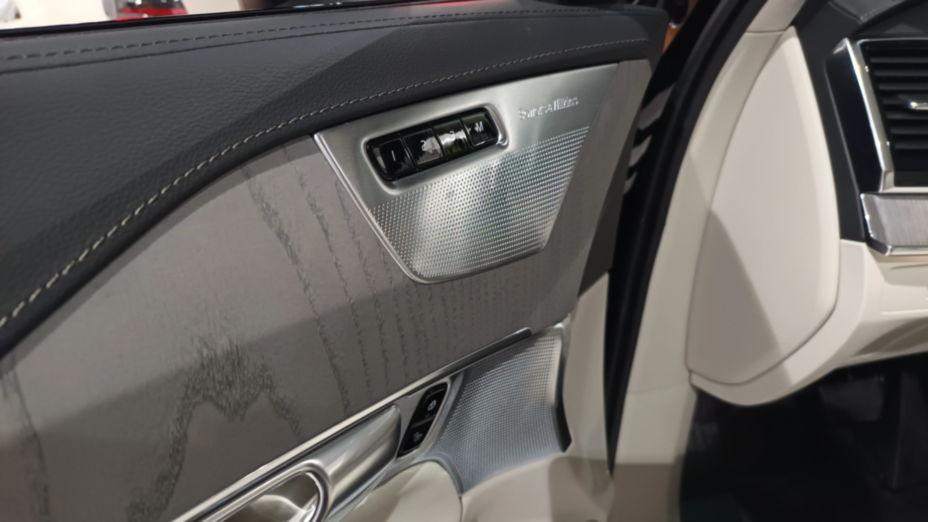 VOLVO XC90 XC90 T8 AWD Plug-In Hybrid Ultra Dark 7os aut Nowy