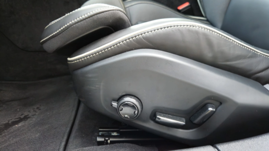VOLVO S60 S60 B5 B AWD Ultimate Dark aut