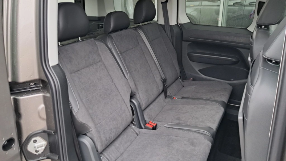 VOLKSWAGEN Caddy osobowy Caddy 2.0 TDI Style DSG Nowy