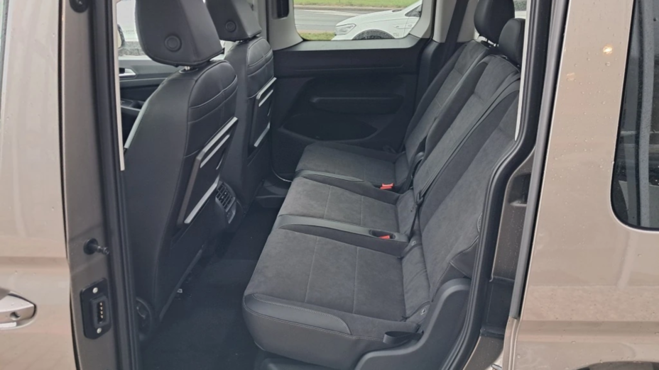 VOLKSWAGEN Caddy osobowy Caddy 2.0 TDI Style DSG Nowy
