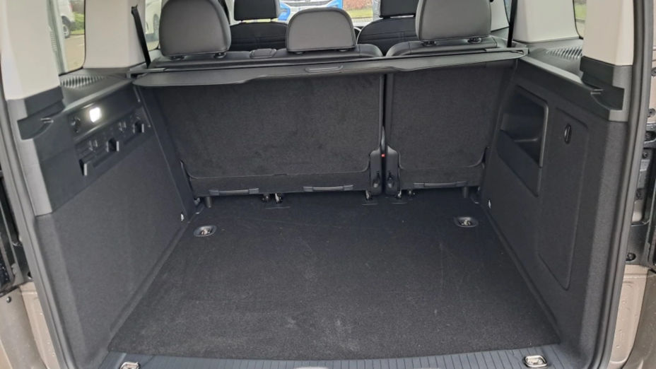 VOLKSWAGEN Caddy osobowy Caddy 2.0 TDI Style DSG Nowy