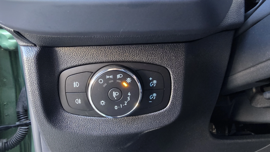 FORD Tourneo Courier Tourneo Courier 1.0 EcoBoost Active