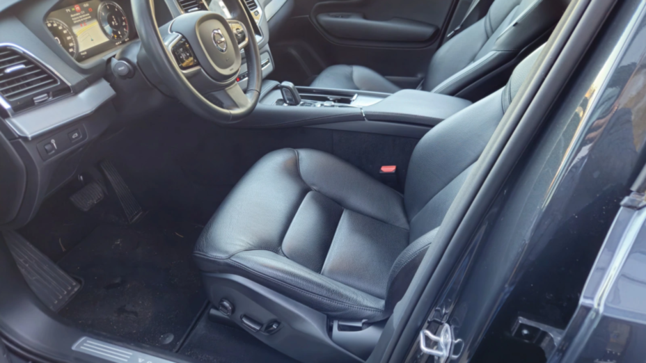 VOLVO XC90 XC90 B5 D AWD Momentum aut
