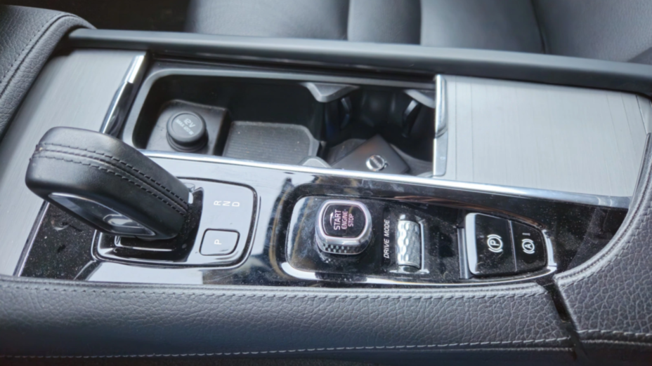 VOLVO XC90 XC90 B5 D AWD Momentum aut