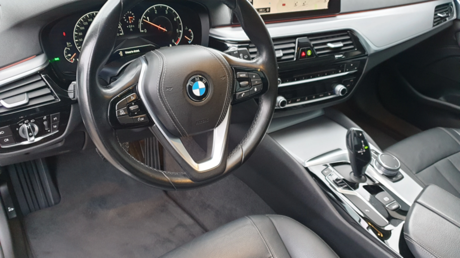 BMW Seria 5 520d xDrive mHEV Business Edition aut