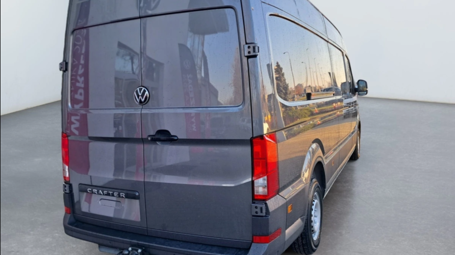 VOLKSWAGEN Crafter Crafter 35 BiTDI (16,4m3) Aut. Nowy