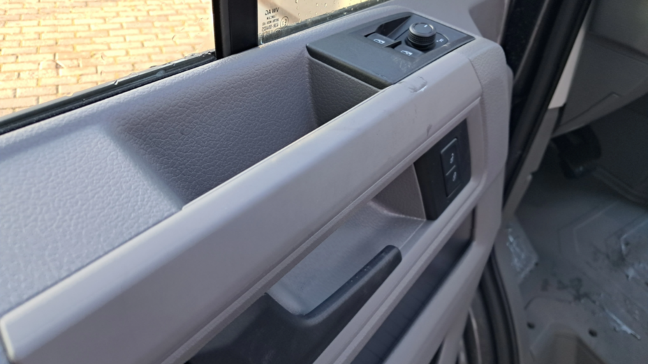 VOLKSWAGEN Crafter Crafter 35 BiTDI (16,4m3) Aut. Nowy