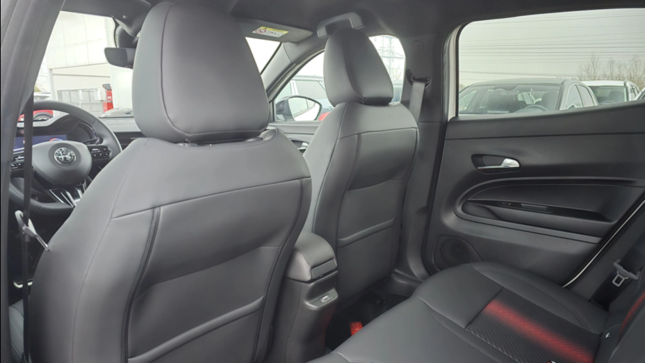 ALFA ROMEO Junior Junior 1.2 mHEV Ibrida eDCT Nowy
