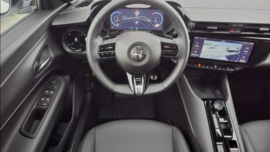 ALFA ROMEO Junior Junior 1.2 mHEV Ibrida eDCT Nowy