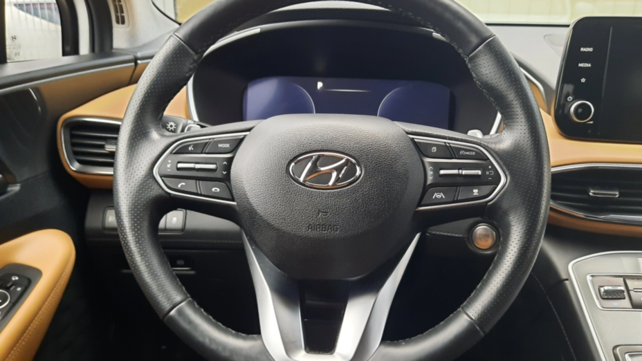 HYUNDAI Santa Fe Santa Fe 1.6 T-GDI PHEV Executive 4WD aut