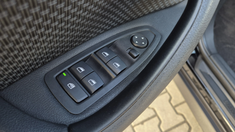 BMW X1 X1 sDrive18i Advantage aut