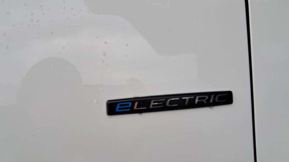 MERCEDES-BENZ Sprinter eSprinter 314 (81 kWh) Long Select L3H2 RWD 907.635 14m3 Nowy
