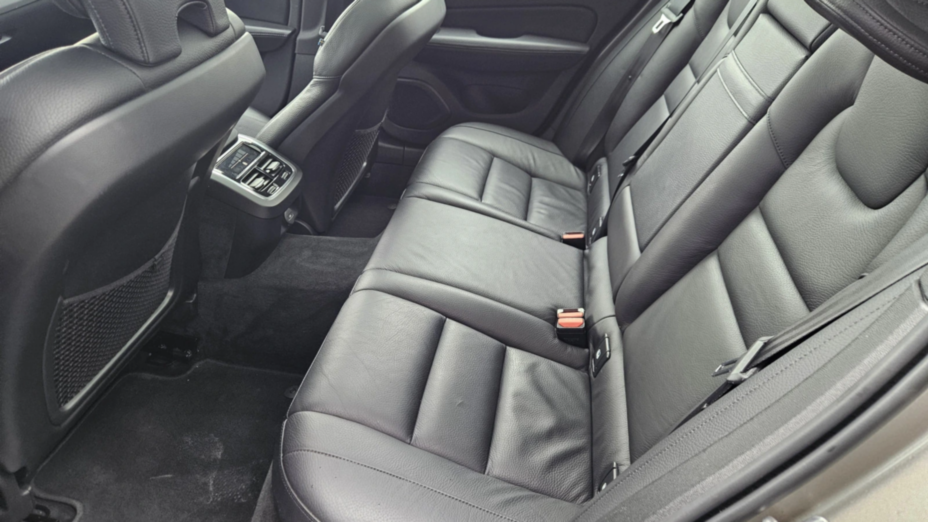 VOLVO V60 V60 CC B4 D AWD aut