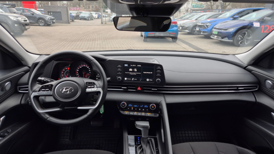 HYUNDAI Elantra Elantra 1.6 Smart CVT