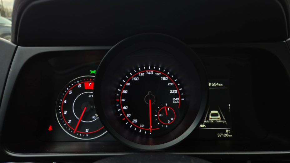 HYUNDAI Elantra Elantra 1.6 Smart CVT