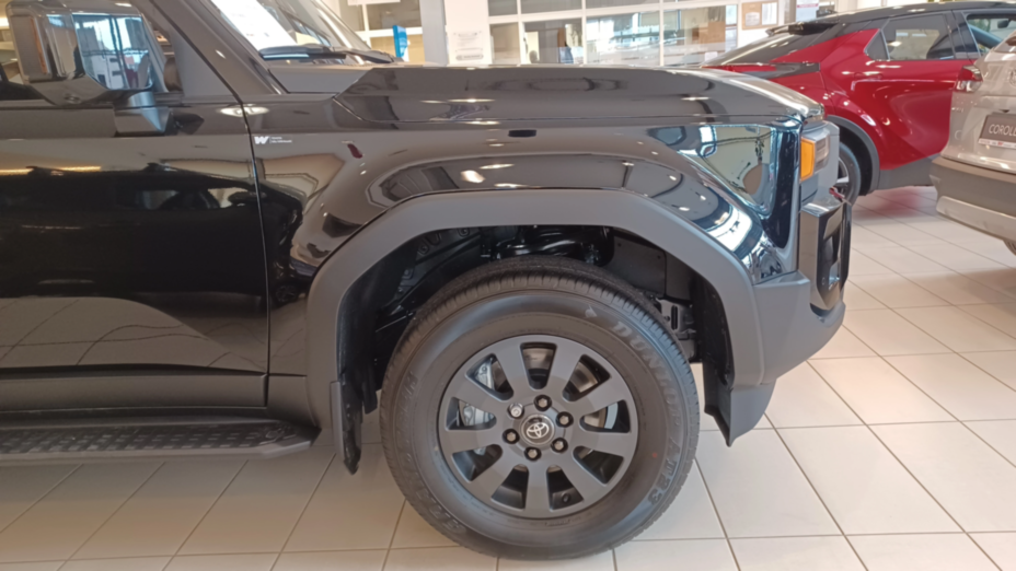 TOYOTA Land Cruiser LC 2.8 D-4D Invincible aut Nowy