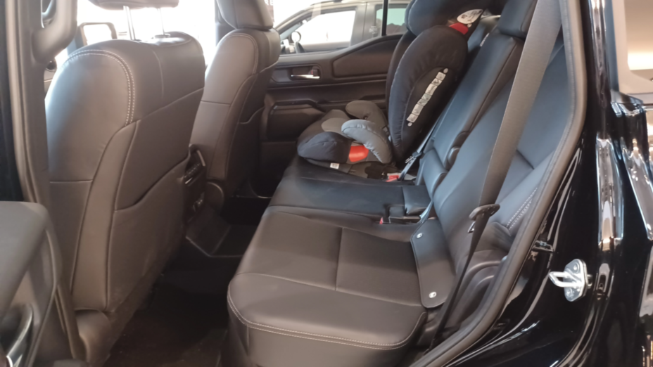 TOYOTA Land Cruiser LC 2.8 D-4D Invincible aut Nowy
