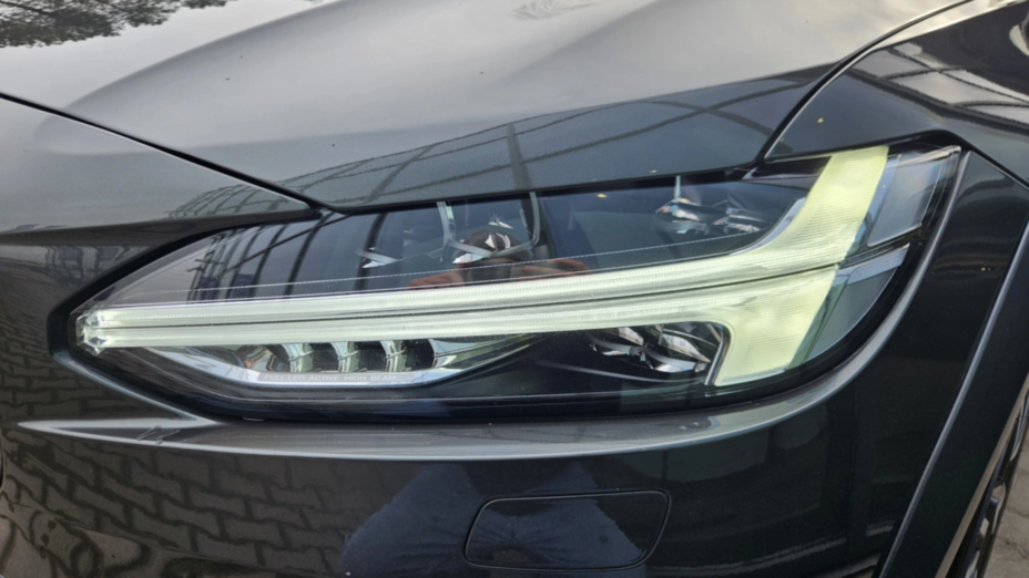 VOLVO V90 V90 CC D4 AWD Pro