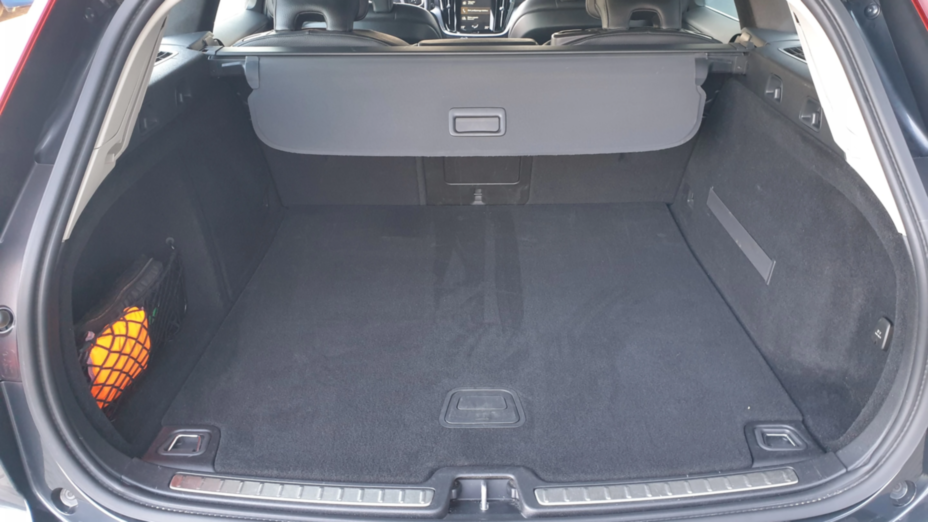 VOLVO V60 V60 D3 Momentum Pro