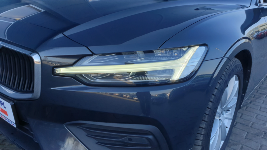 VOLVO V60 V60 D3 Momentum Pro