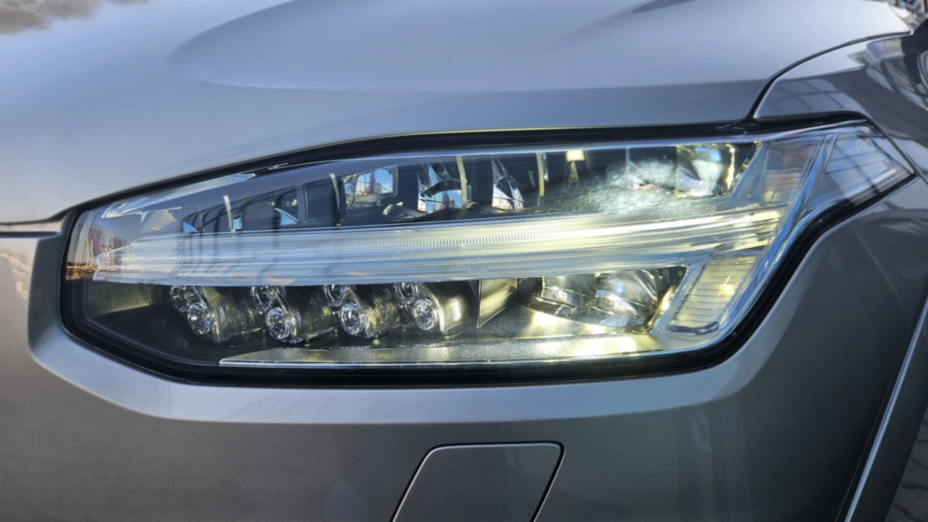 VOLVO XC90 XC90 T8 AWD Plug-In Hybrid Ultimate Bright 7os aut