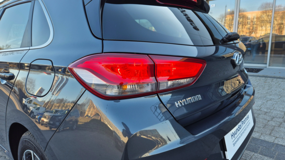 HYUNDAI i30 i30 1.0 T-GDI Smart
