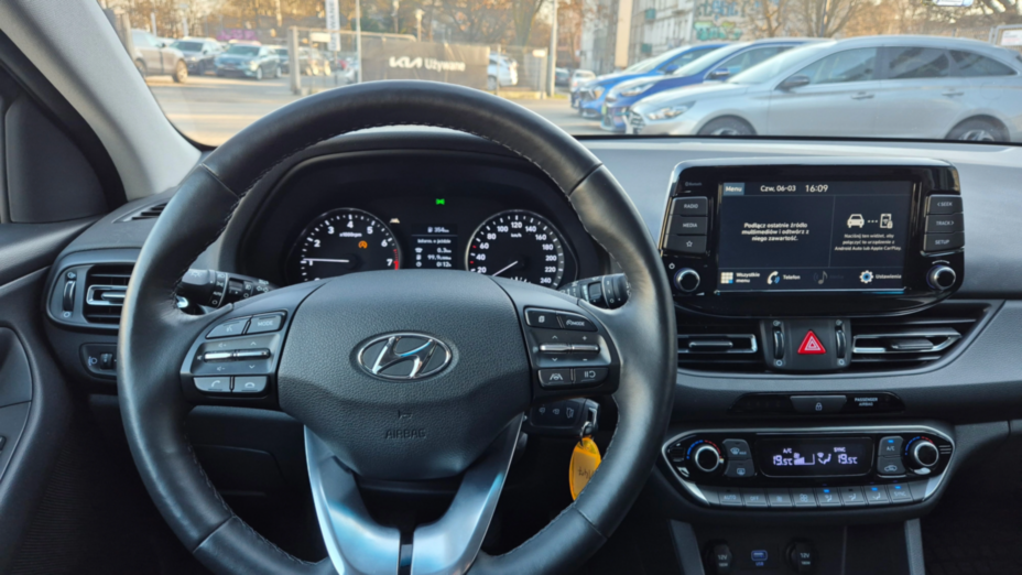HYUNDAI i30 i30 1.0 T-GDI Smart