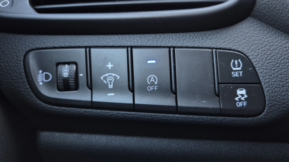 HYUNDAI i30 i30 1.0 T-GDI Smart