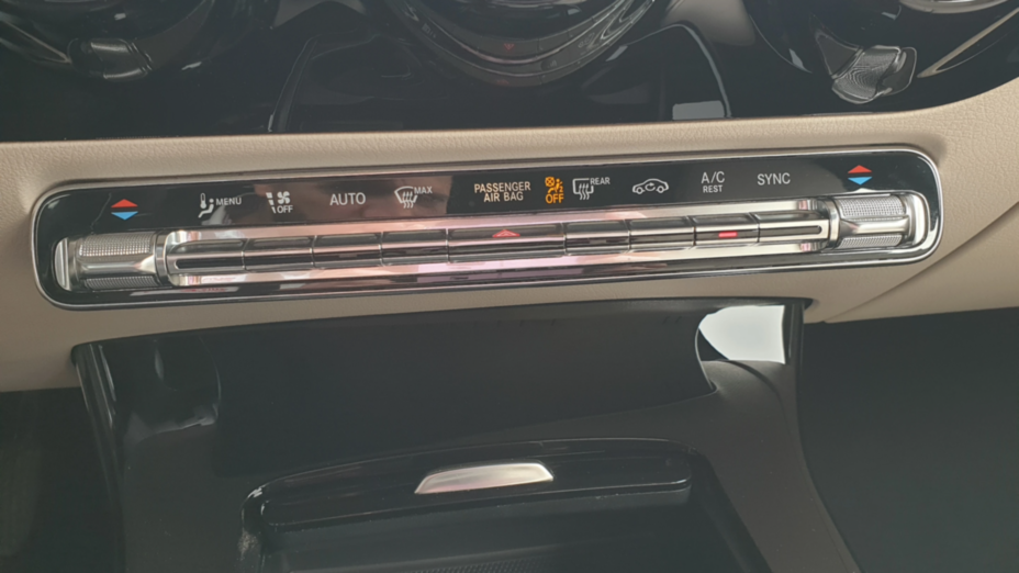 MERCEDES-BENZ CLA CLA 250 Progressive 7G-DCT