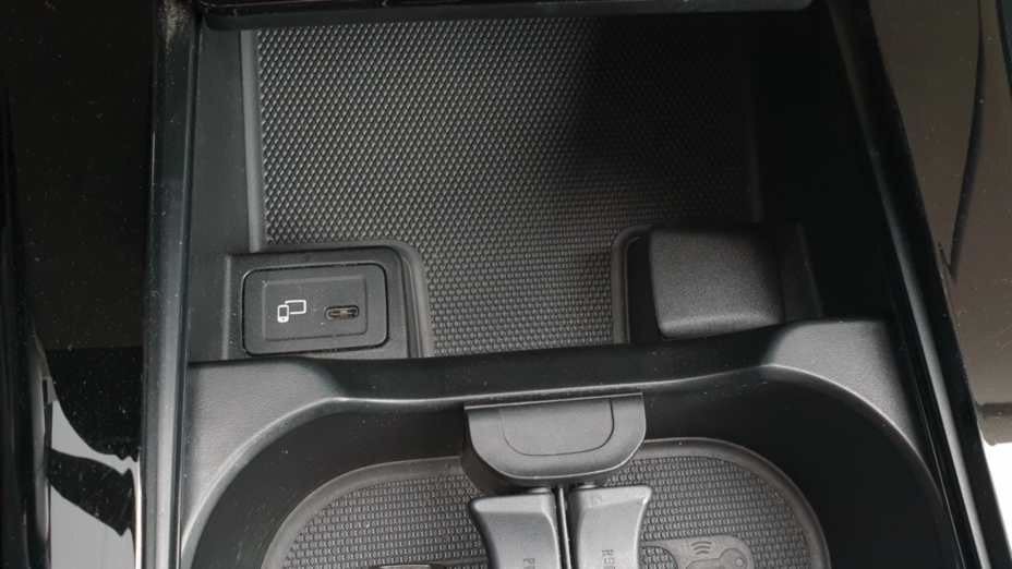 MERCEDES-BENZ CLA CLA 250 Progressive 7G-DCT