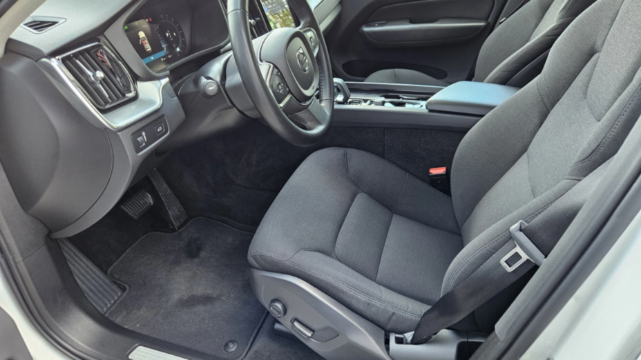 VOLVO XC60 XC60 B4 B Momentum aut