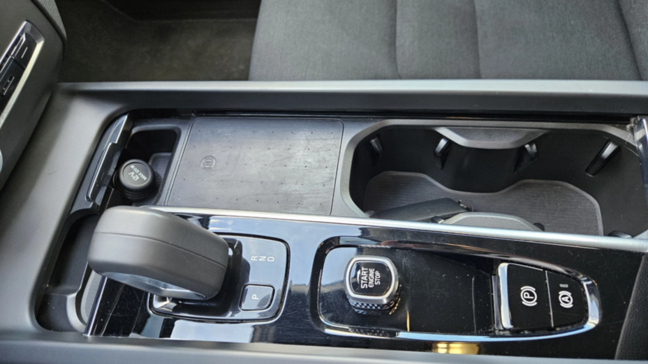 VOLVO XC60 XC60 B4 B Momentum aut