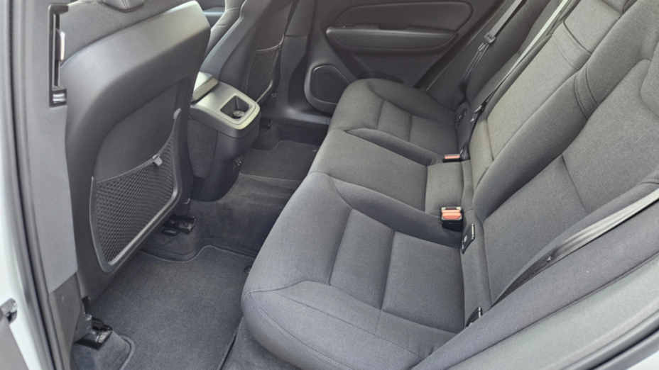 VOLVO XC60 XC60 B4 B Momentum aut