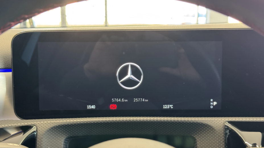 MERCEDES-BENZ A Klasa A 200 AMG Line 7G-DCT